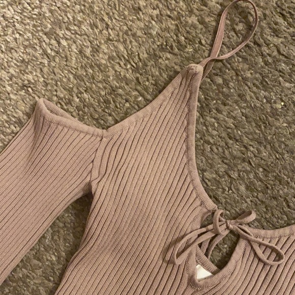 Tan Ribbed Off Shoulder Keyhole Tie Front Bodysuit Taupe Sweater Long Sleeve 🤎 - Picture 5 of 8